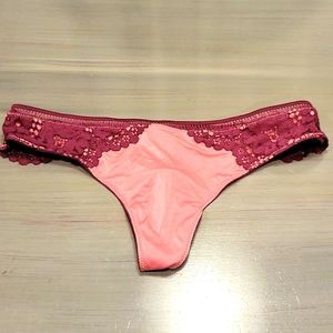 BNWT Sexy Victoria's Secret Burgundy G-string panties.. SMALL